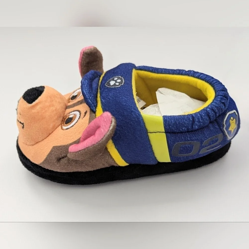 NWT Nickelodeon Paw Patrol Unisex Kids' (Size 5-6) Plush Slide-In Slippers